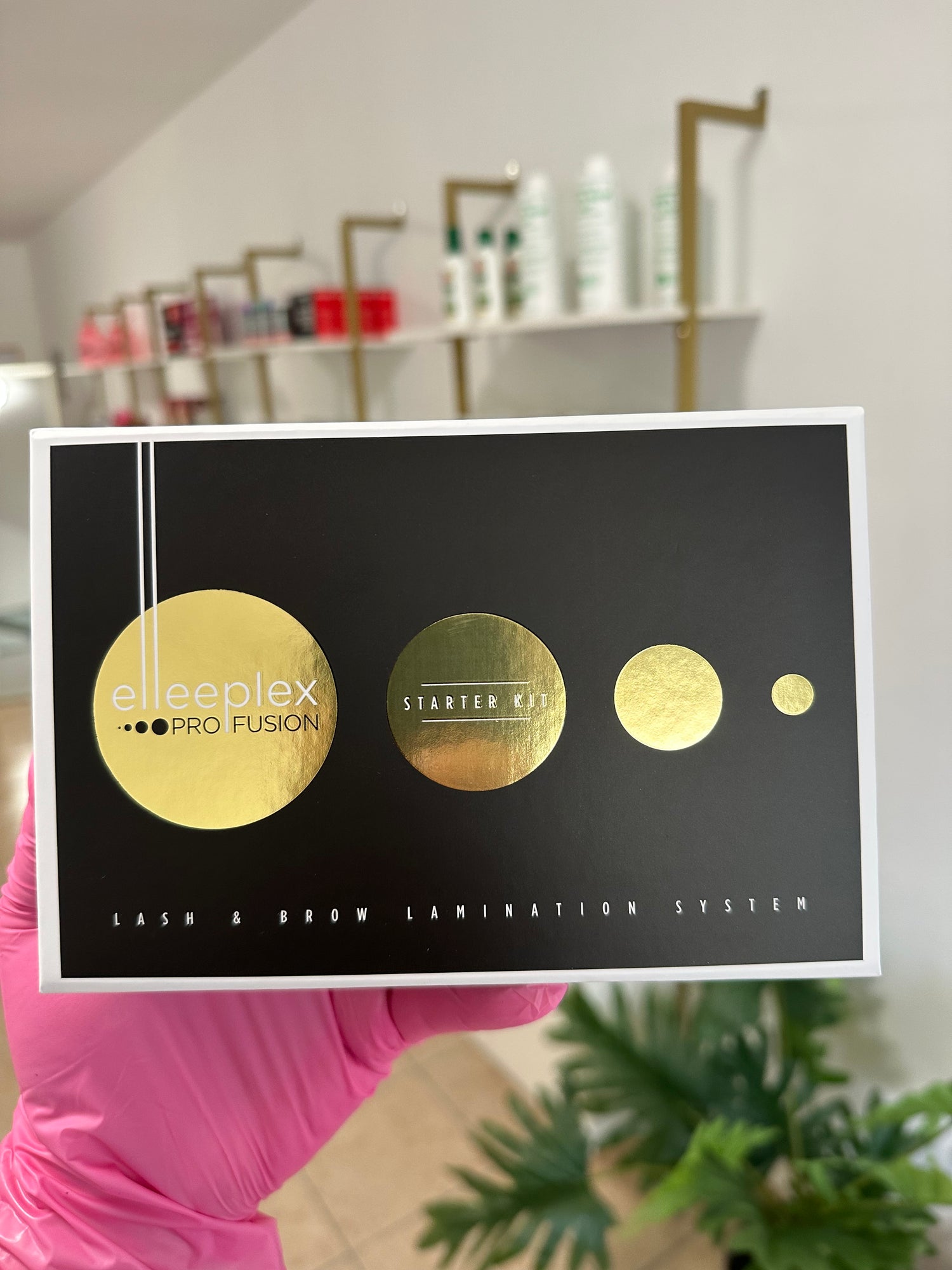 Lash & Brow Artist